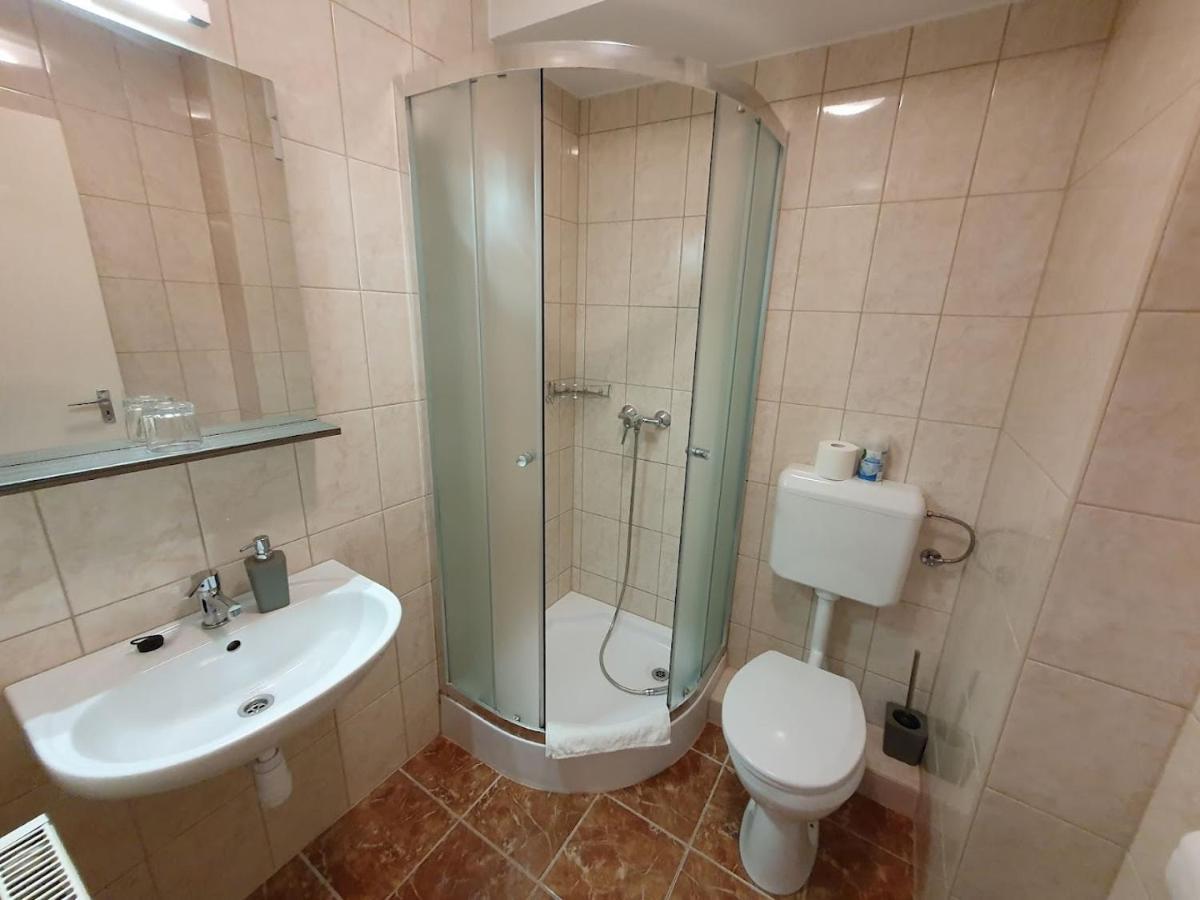 Mosonmagyaróvár Citylife Rooms المظهر الخارجي الصورة