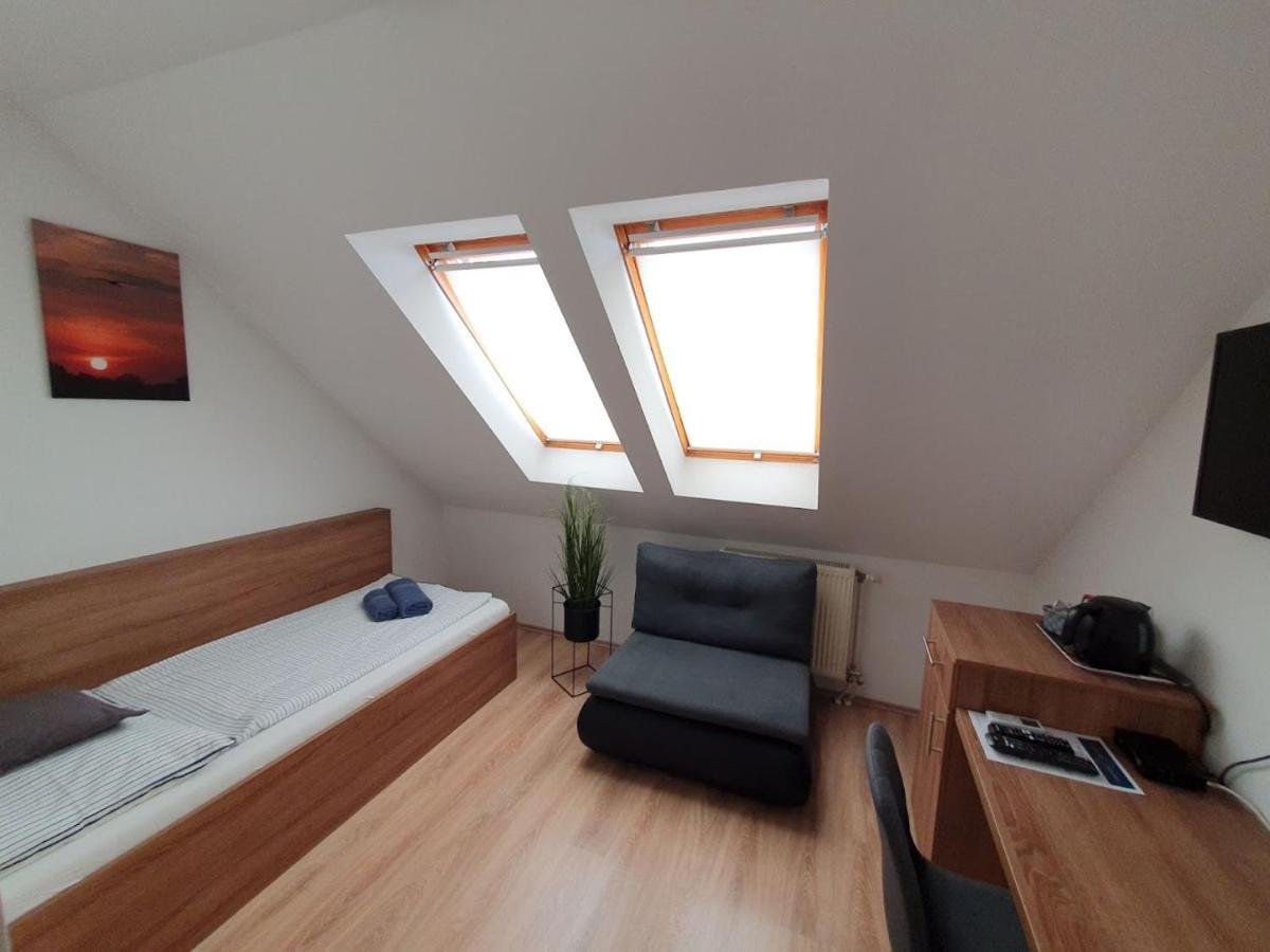Mosonmagyaróvár Citylife Rooms المظهر الخارجي الصورة